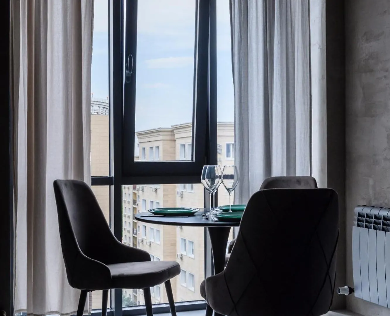 Уютные Апартаменты В Жк Nur Ay Almaty Apartment